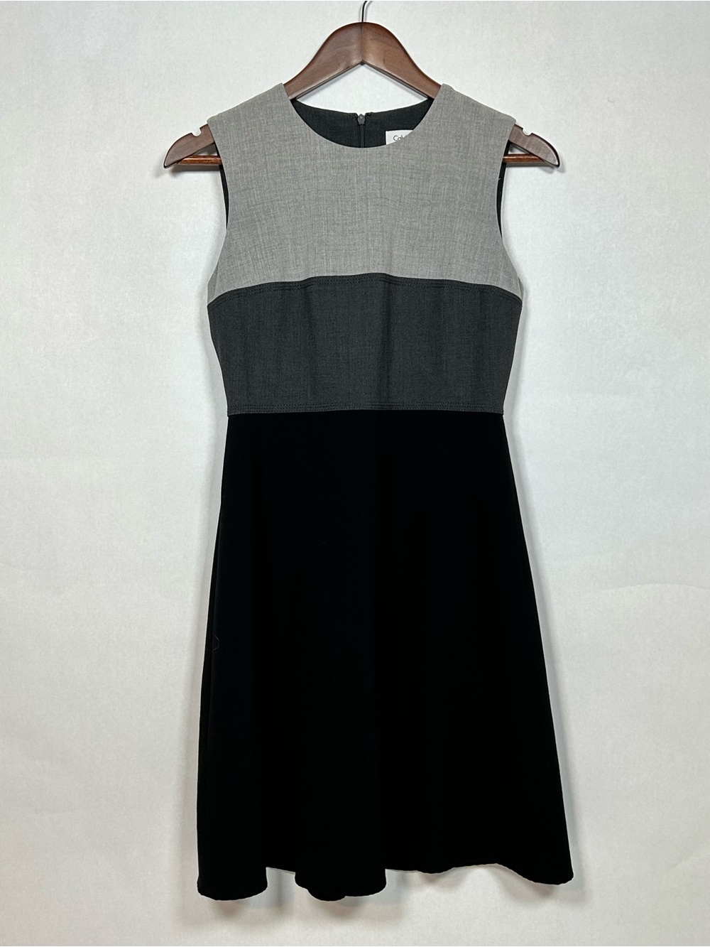 Calvin Klein Sleeveless Colorblock Mini Dress Gray & Black Size 6P